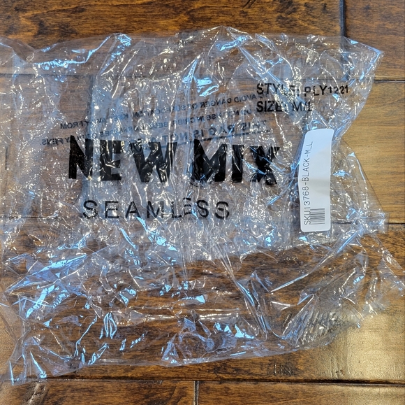 NWT New Mix Leggings Size M/L - Picture 6 of 6